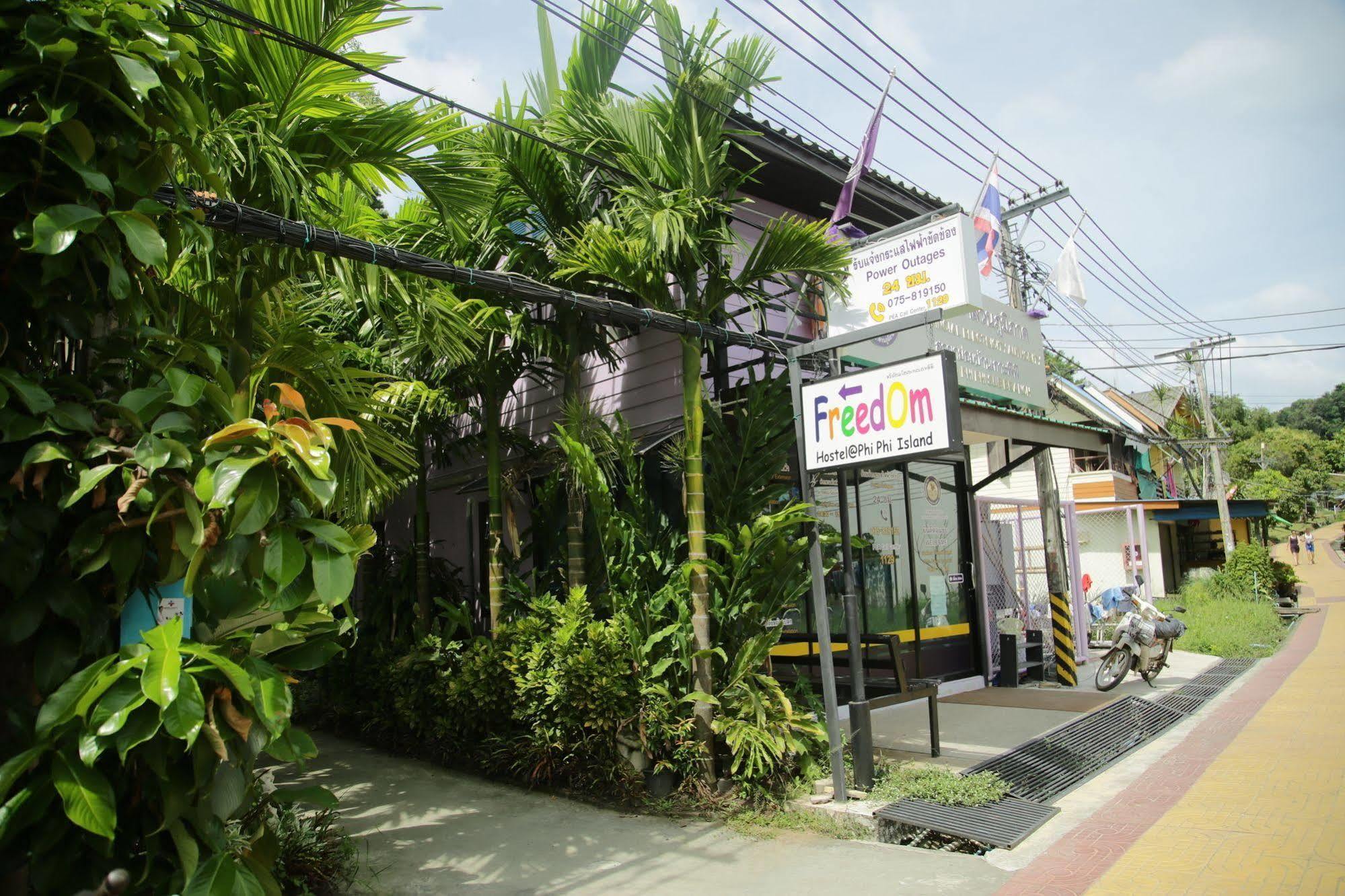 Oyo 585 Freedom Hostel @ Phi Phi Екстериор снимка