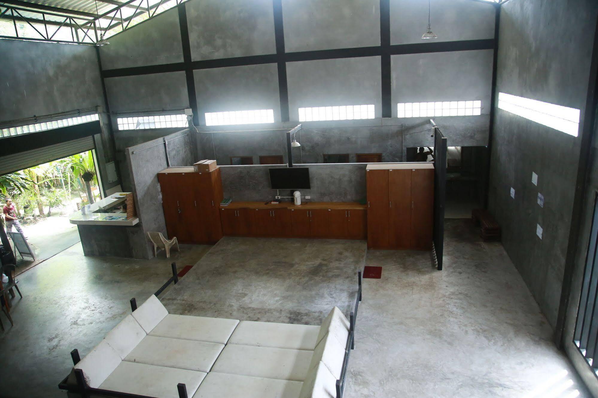Oyo 585 Freedom Hostel @ Phi Phi Екстериор снимка