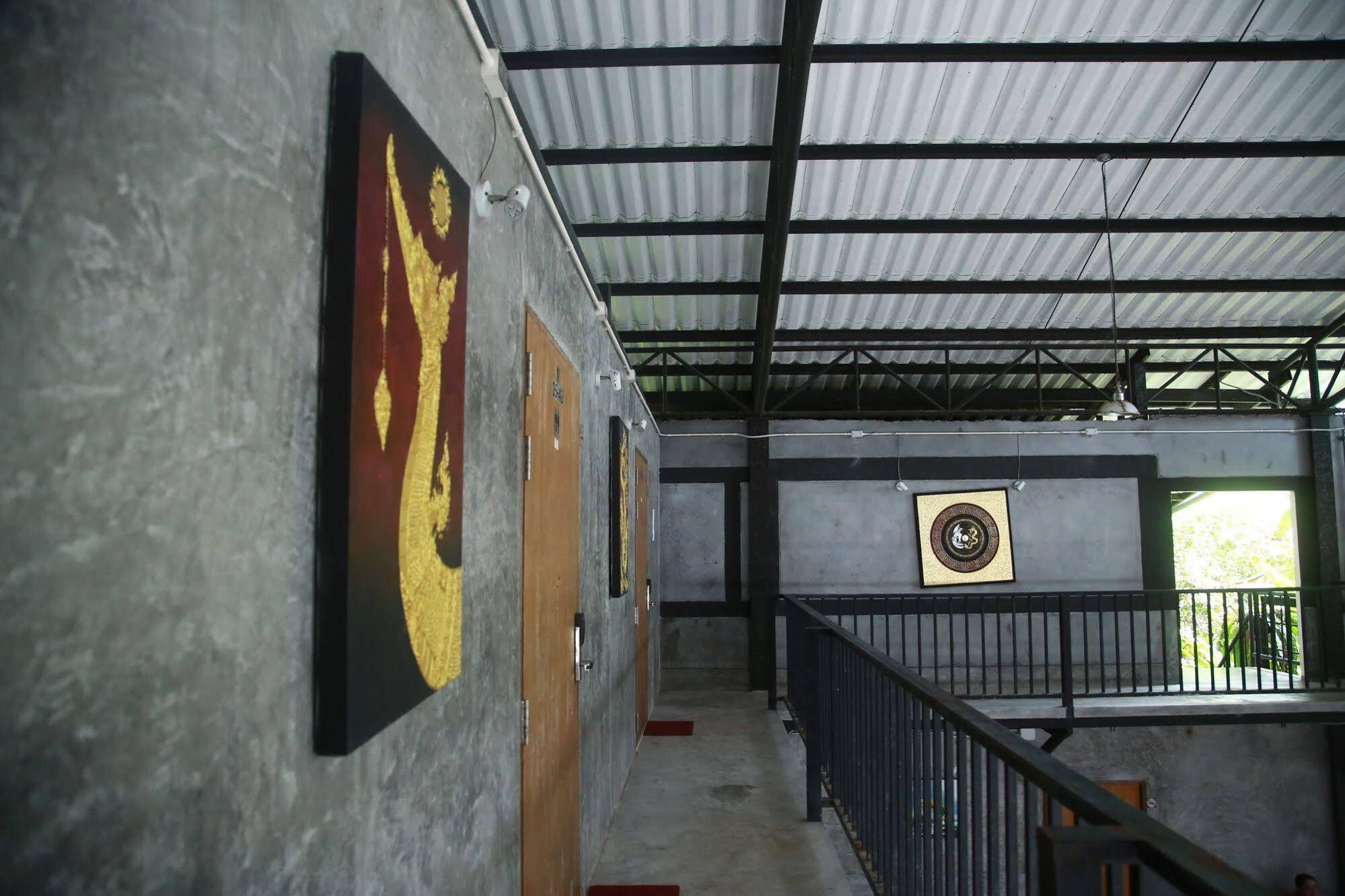 Oyo 585 Freedom Hostel @ Phi Phi Екстериор снимка
