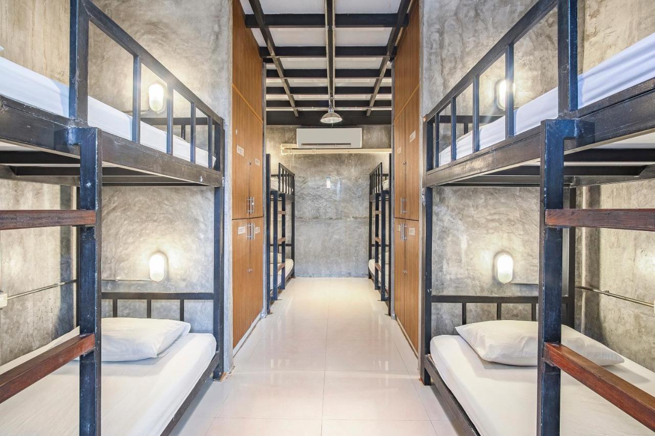 Oyo 585 Freedom Hostel @ Phi Phi Екстериор снимка