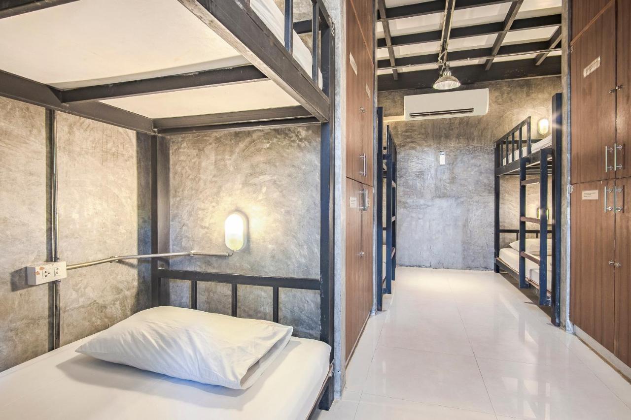 Oyo 585 Freedom Hostel @ Phi Phi Екстериор снимка