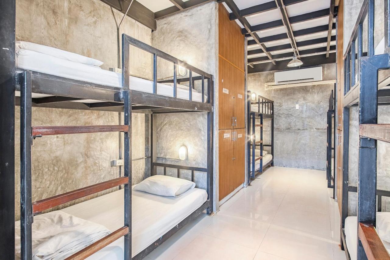Oyo 585 Freedom Hostel @ Phi Phi Екстериор снимка