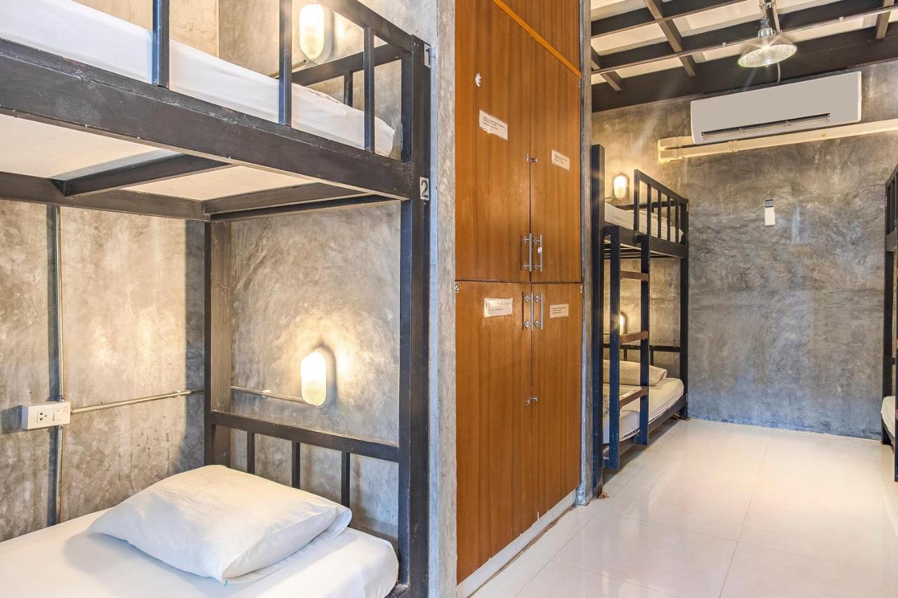 Oyo 585 Freedom Hostel @ Phi Phi Екстериор снимка