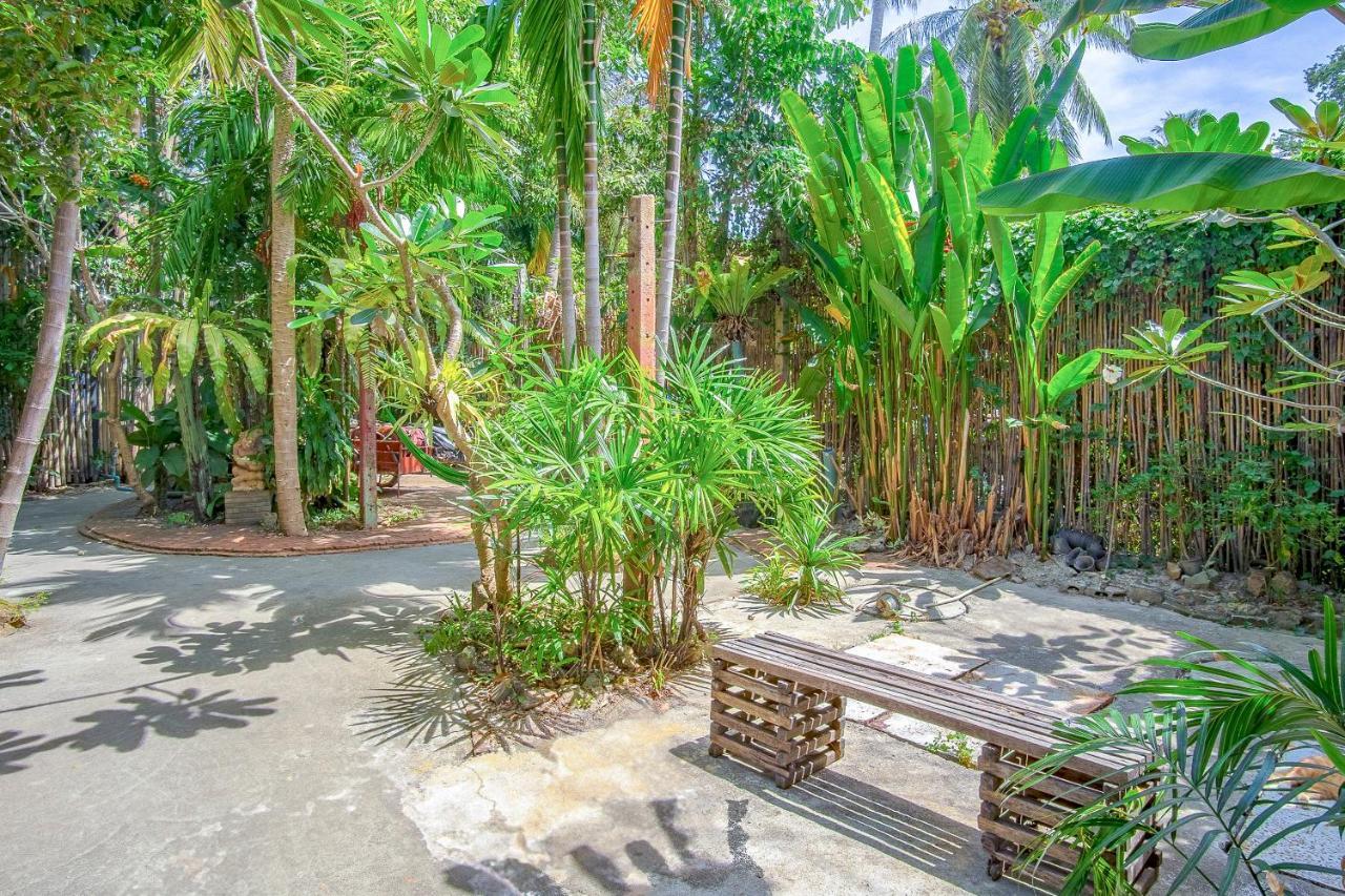 Oyo 585 Freedom Hostel @ Phi Phi Екстериор снимка